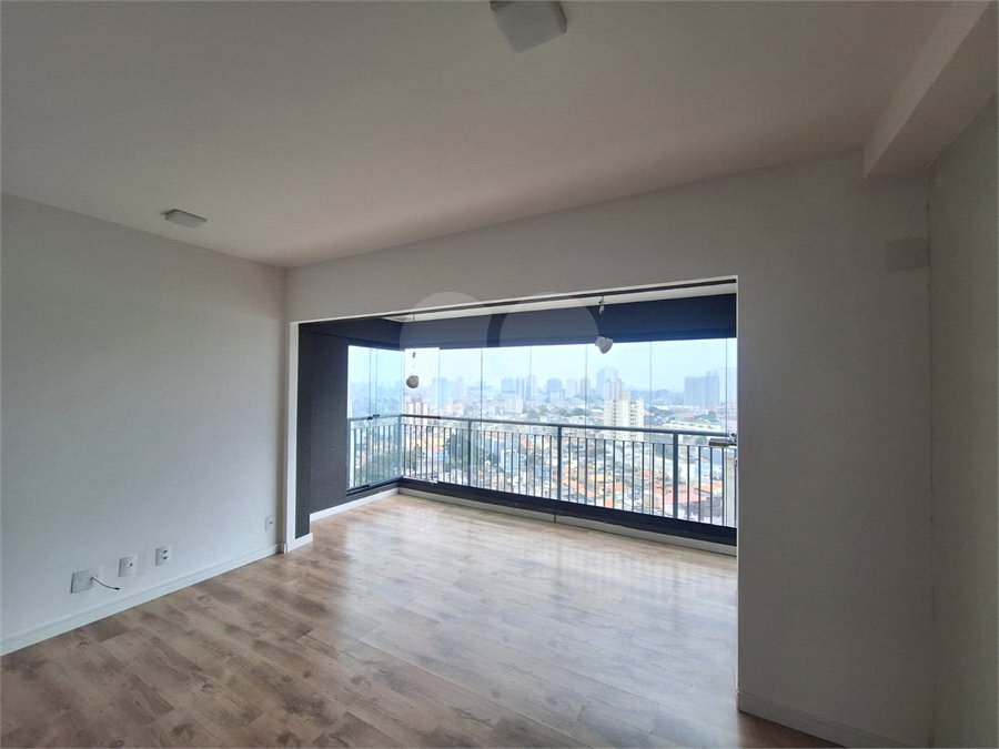 Apartamento à venda com 2 quartos, sendo 1 suíte,  em Vila Esperança, São Paulo, SP