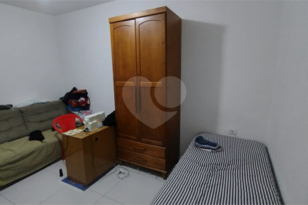 Casa Térrea à venda com 2 quartos em Cidade Dutra, São Paulo, SP