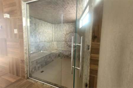 Cobertura à venda com 3 quartos, sendo 1 suíte,  em Tijuca, Rio de Janeiro, RJ