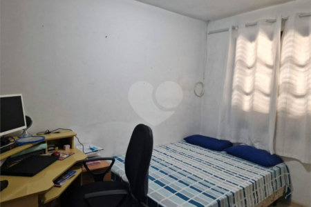 Casa à venda com 3 quartos, sendo 1 suíte, em Vila Paulista, São Paulo, SP