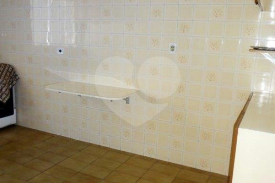 Casa à venda com 3 quartos, sendo 1 suíte, em Santana, São Paulo, SP