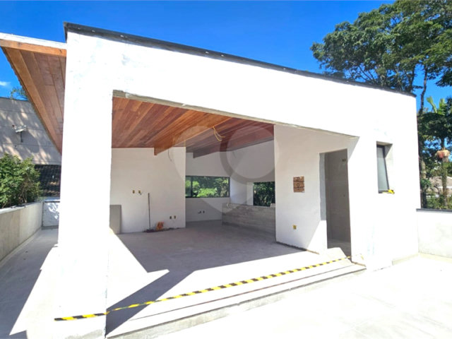 Casa à venda com 4 suítes em Alto da Boa Vista, São Paulo, SP
