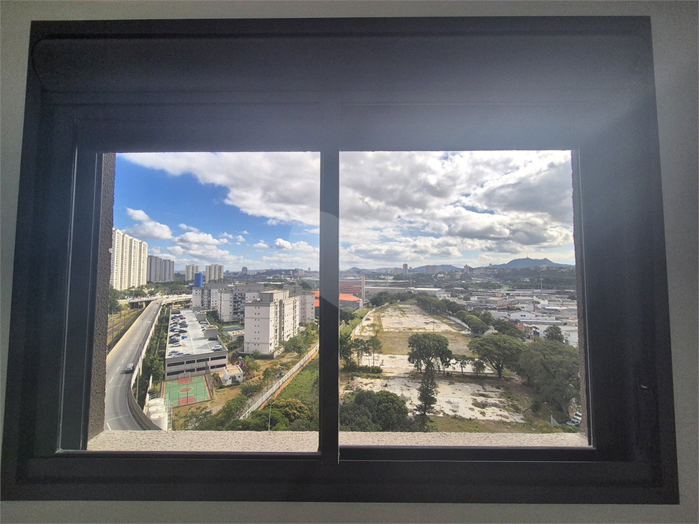 Apartamento à venda com 3 quartos, sendo 1 suíte, em Vila Anastácio, São Paulo, SP