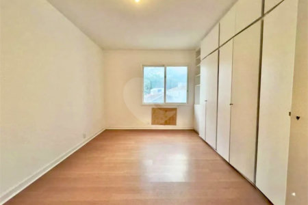 Apartamento à venda com 3 quartos, sendo 1 suíte,  em Leblon, Rio de Janeiro, RJ