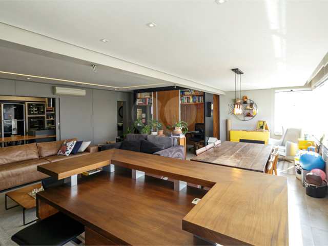 Apartamento à venda com 4 quartos, sendo 3 suítes,  em Brooklin, São Paulo, SP