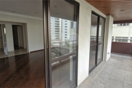 Apartamento à venda com 4 quartos, sendo 3 suítes, em Santa Cecília, São Paulo, SP
