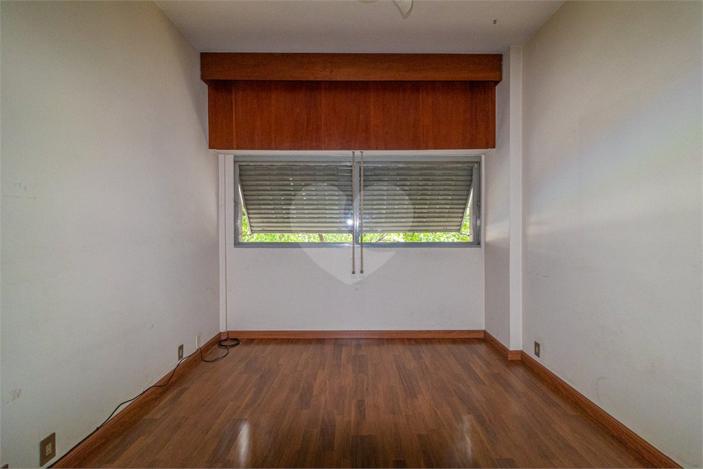 Apartamento à venda com 3 quartos, sendo 1 suíte, em Higienópolis, São Paulo, SP