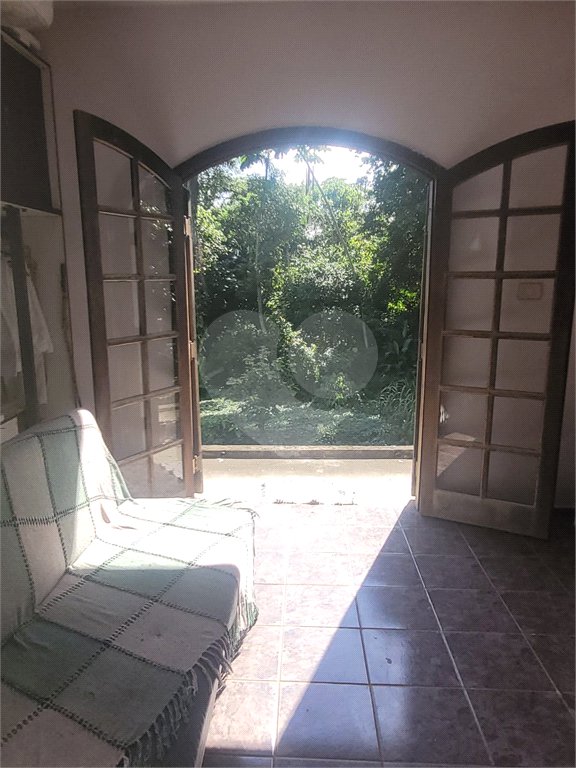 Chácara à venda com 3 quartos em Parque Alvorada, Suzano, SP