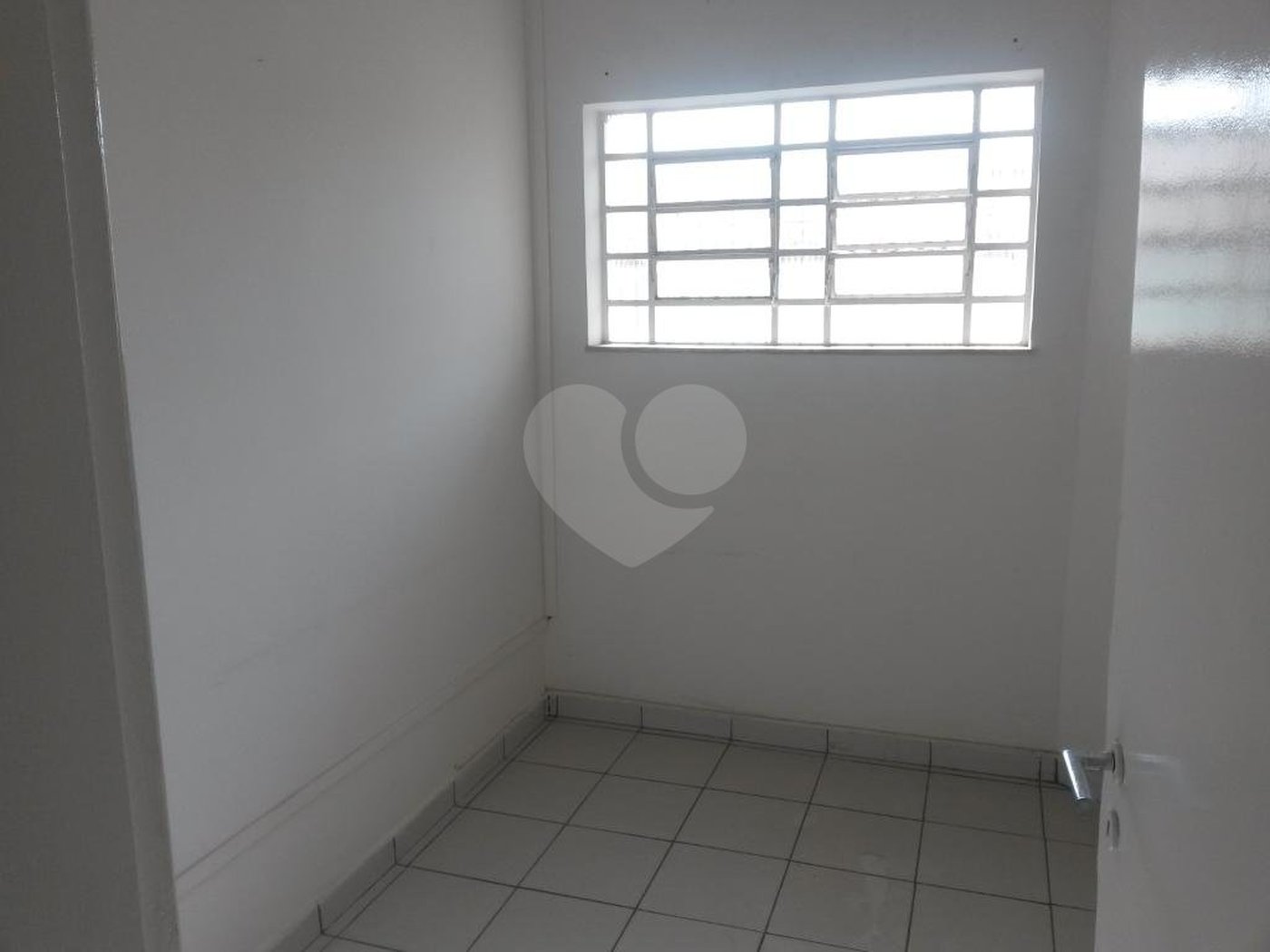 Sobrado à venda com 15 quartos, sendo 3 suítes, em Tucuruvi, São Paulo, SP
