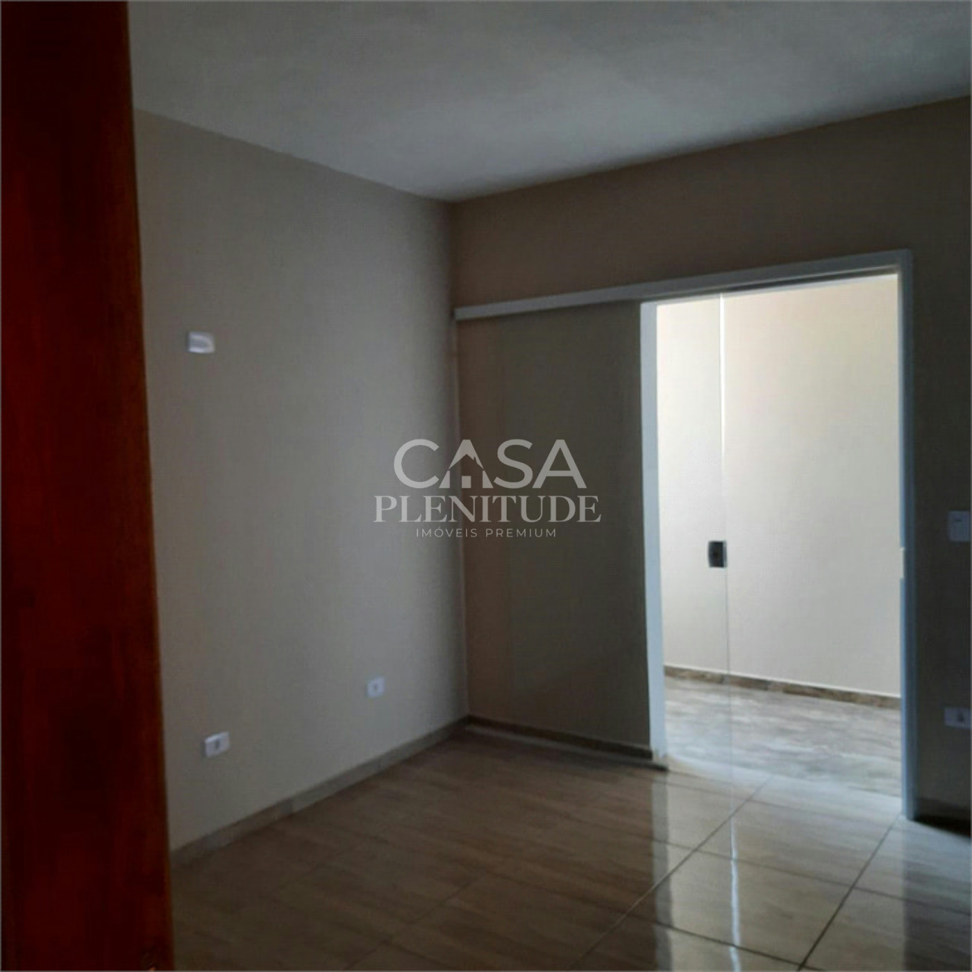 Sobrado à venda com 2 quartos, sendo 1 suíte, em Jardim dos Pássaros, Sorocaba, SP