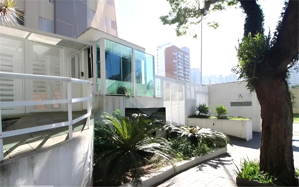 Apartamento à venda com 3 quartos, sendo 1 suíte, em Vila Cordeiro, São Paulo, SP
