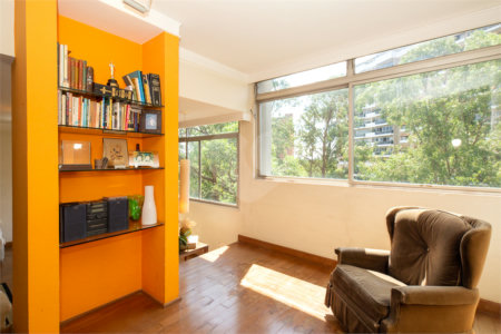 Apartamento à venda com 3 quartos, sendo 2 suítes,  em Alto da Boa Vista, São Paulo, SP