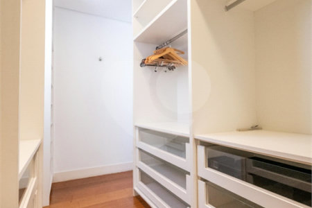 Apartamento à venda com 3 quartos, sendo 1 suíte, em Paraíso, São Paulo, SP