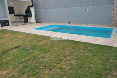 Casa térrea à venda com 3 quartos, sendo 1 suíte, em Loteamento Parque Residencial Serras de Atibaia II, Atibaia - SP