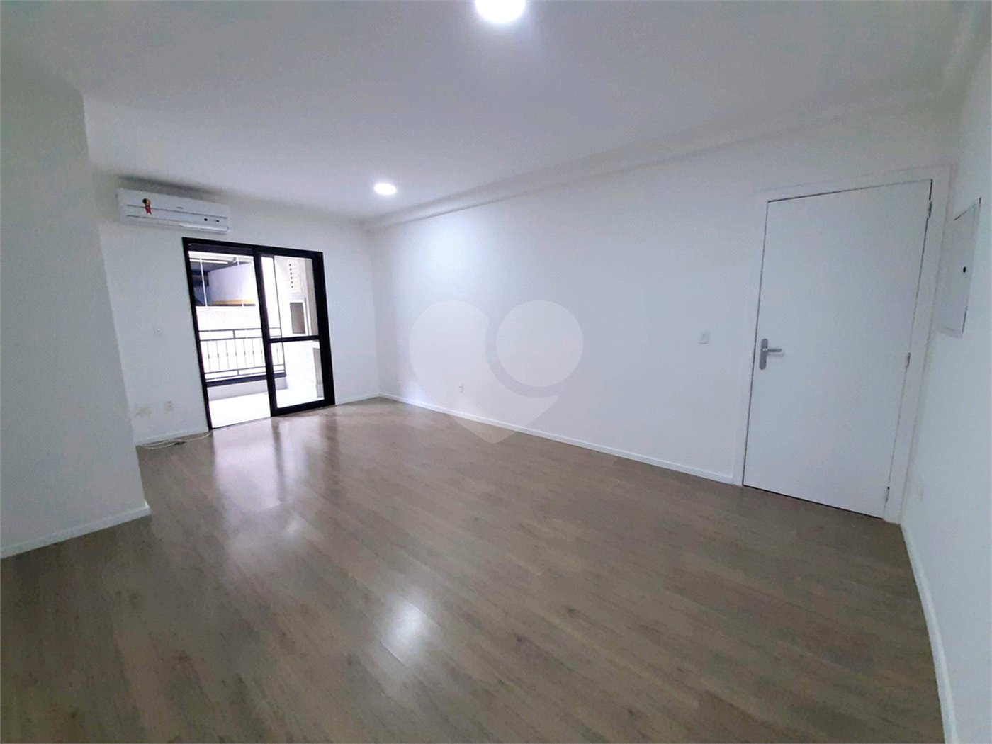 Apartamento à venda ou para alugar com 3 quartos, sendo 1 suíte, em Vista Alegre, Vinhedo, SP