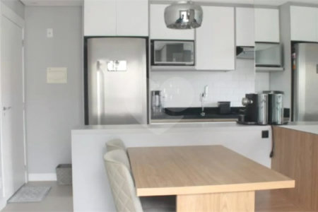Apartamento à venda com 2 quartos em Parque Reboucas, São Paulo, SP
