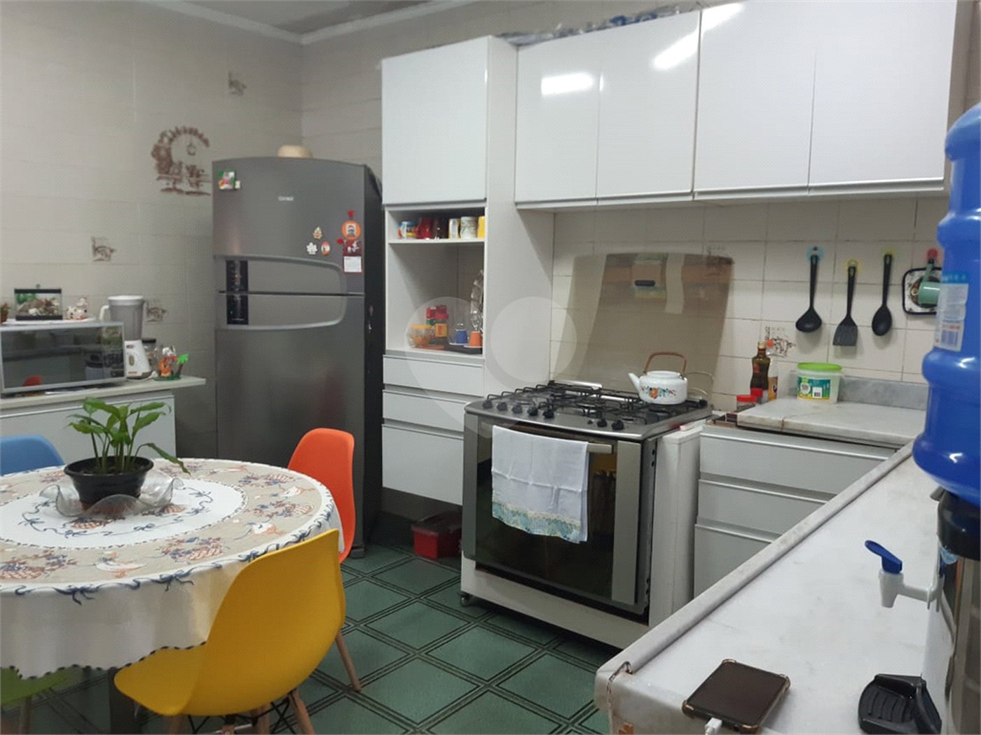 Sobrado à venda com 3 quartos, sendo 1 suíte, em Tremembé, São Paulo, SP