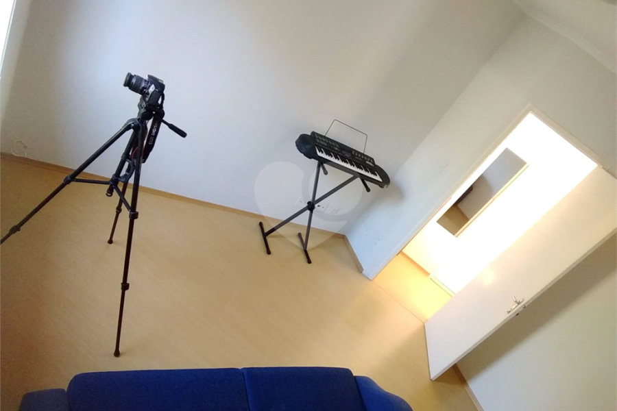 Casa à venda com 2 quartos, sendo 1 suíte, no condomínio Residencial Villa Nostra, Cotia - SP