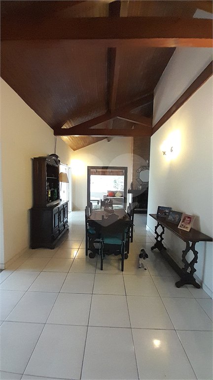 Casa à venda com 3 quartos, sendo 1 suíte,  em Retiro das Fontes, Atibaia, SP
