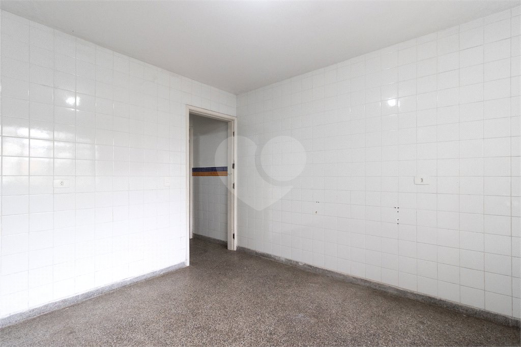 Sobrado à venda com 3 quartos, sendo 1 suíte,  em Real Parque, São Paulo, SP