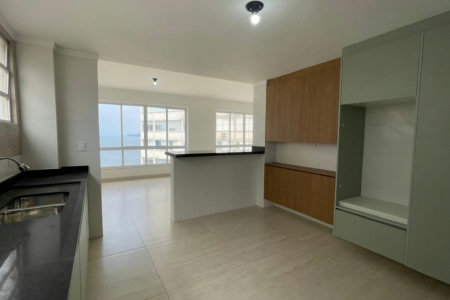 Apartamento com 3 dormitórios à venda, 184 m² por R$ 1.380.000,00 - José Menino - Santos/SP