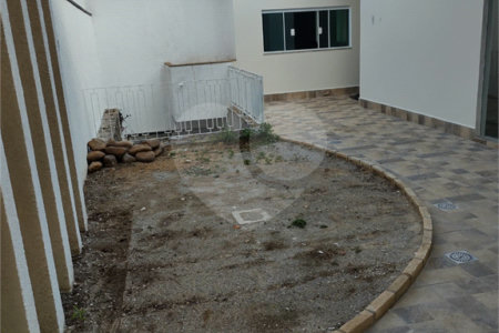 Casa à venda com 3 quartos, sendo 2 suítes, em Jardim Santa Rosália, Sorocaba, SP