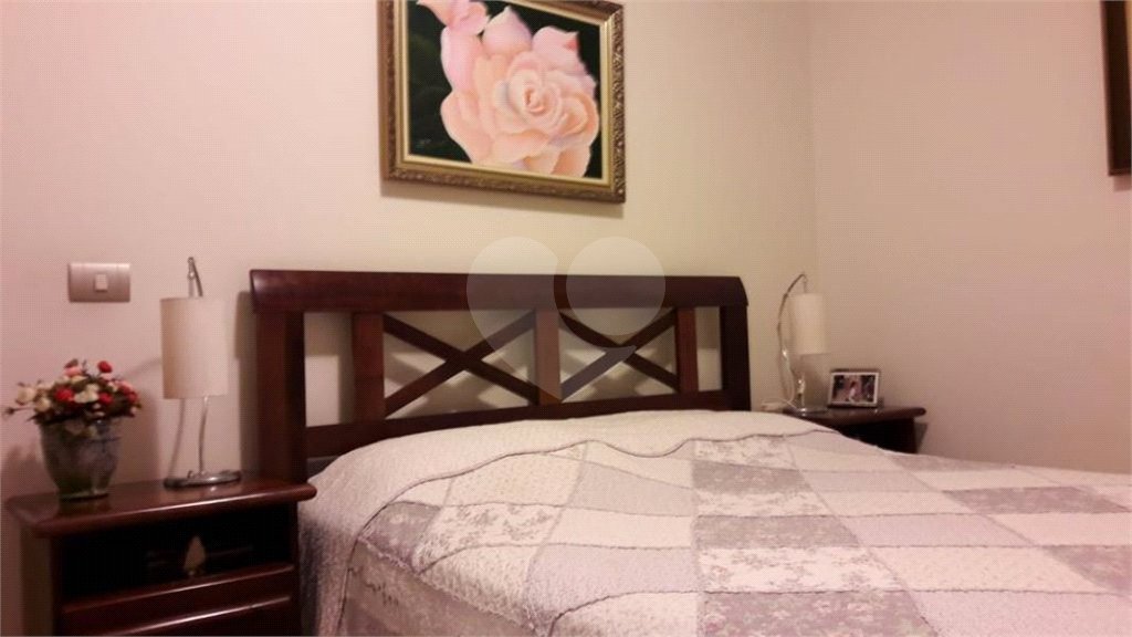 Casa à venda com 4 quartos, sendo 2 suítes, no condomínio Monte Belo, Salto - SP