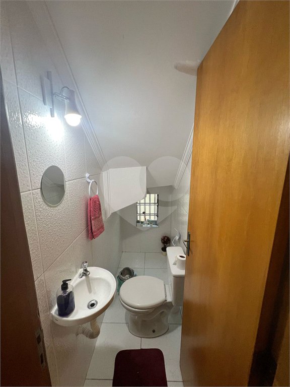 Sobrado à venda com 3 quartos, sendo 1 suíte, em Parque Vitória, São Paulo, SP