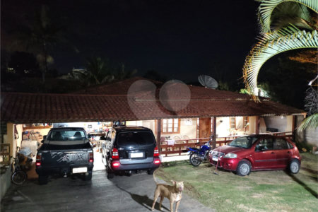 Chácara à venda com 3 quartos, sendo 1 suíte, em Loteamento Village, Serra Negra, SP