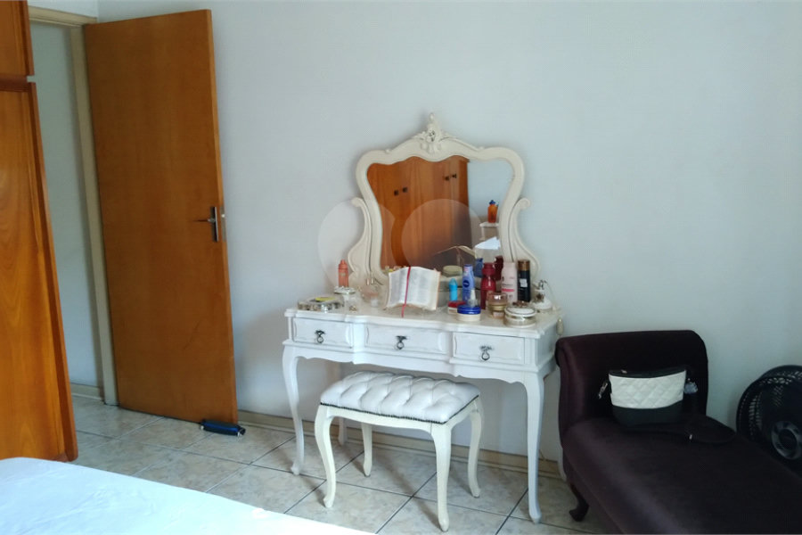 Sobrado à venda com 4 quartos em Tremembé, São Paulo, SP
