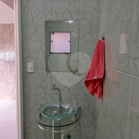 Sobrado à venda com 2 quartos, sendo 1 suíte, em Jardim Luciana, Itaquaquecetuba, SP