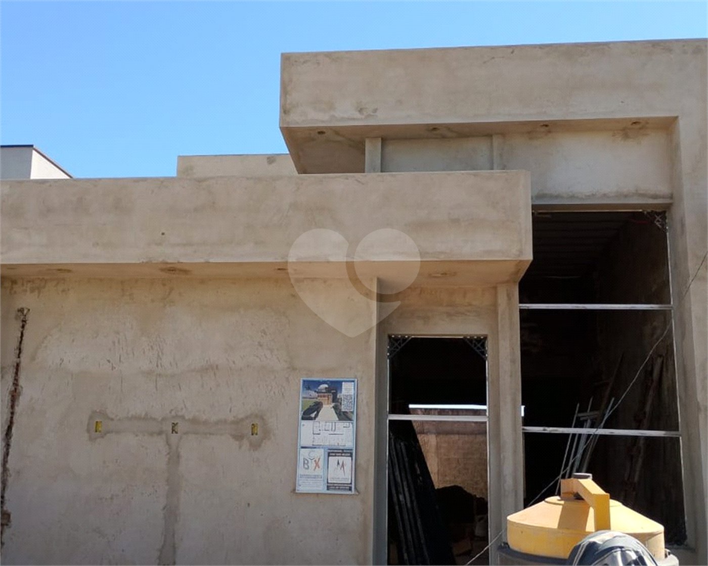 Casa à venda com 3 quartos, sendo 1 suíte, no condomínio Residencial Jardim, Sorocaba - SP