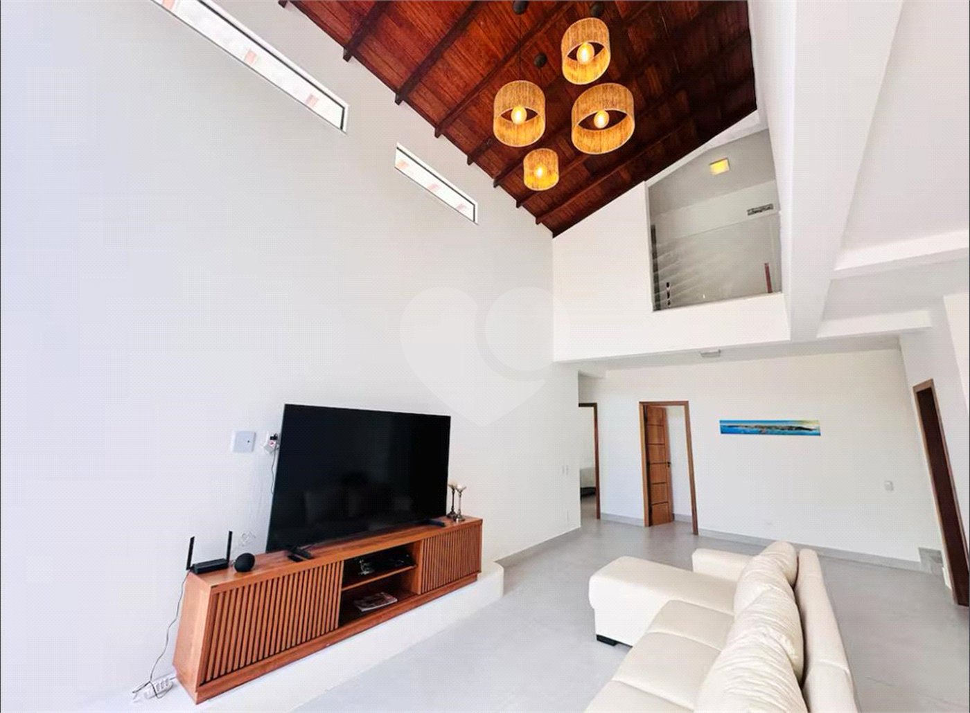 Casa à venda com 6 quartos, sendo 4 suítes,  em Caravelas, Armação dos Búzios, RJ