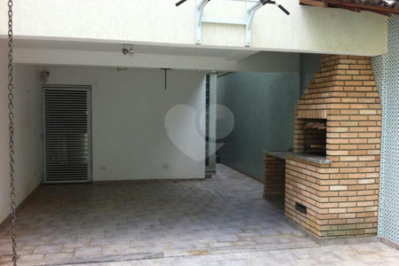Casa à venda com 3 suítes em Santana, São Paulo, SP