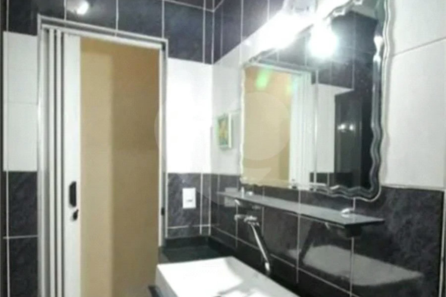 Sobrado à venda com 4 quartos, sendo 2 suítes, em Lauzane Paulista, São Paulo, SP