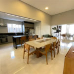 Casa Térrea à venda com 3 suítes em Medeiros, Jundiaí, SP