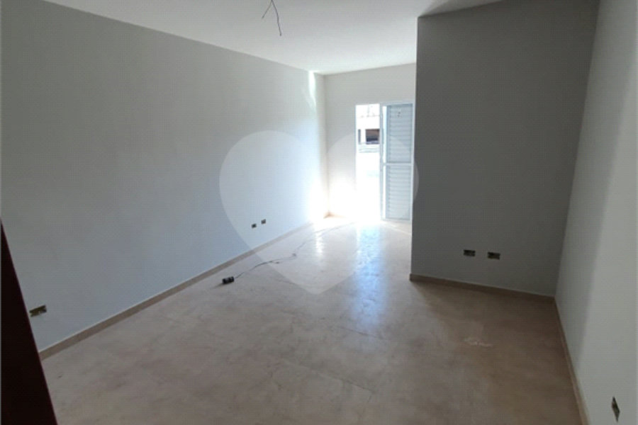Casa à venda com 3 suítes em Vila Maricy, Guarulhos, SP