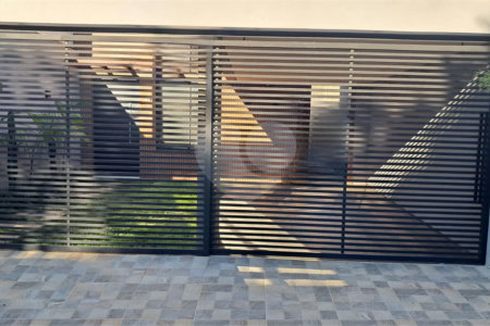 Casa à venda com 3 quartos, sendo 1 suíte, em Loteamento Residencial Terras do Porto, Porto Feliz, SP