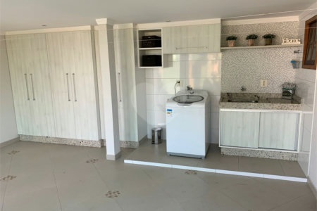 Casa à venda com 3 quartos, sendo 1 suíte,  em Vila Suissa, Mogi das Cruzes, SP