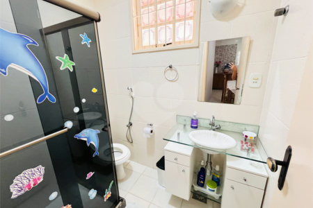 Casa à venda com 3 quartos, sendo 1 suíte, em Campo Grande, Rio de Janeiro, RJ
