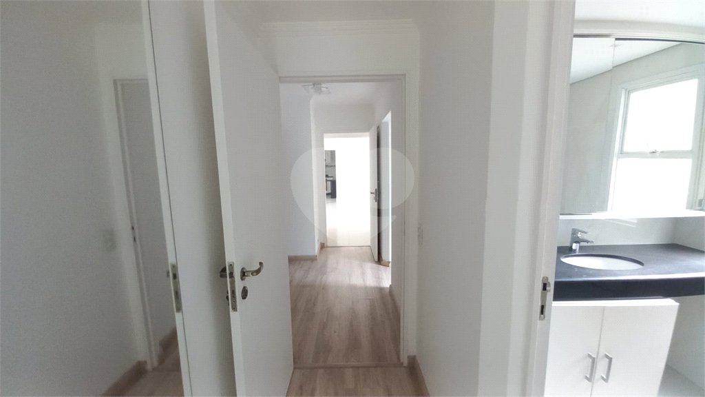 Apartamento à venda com 3 quartos, sendo 1 suíte,  em Vila Andrade, São Paulo, SP