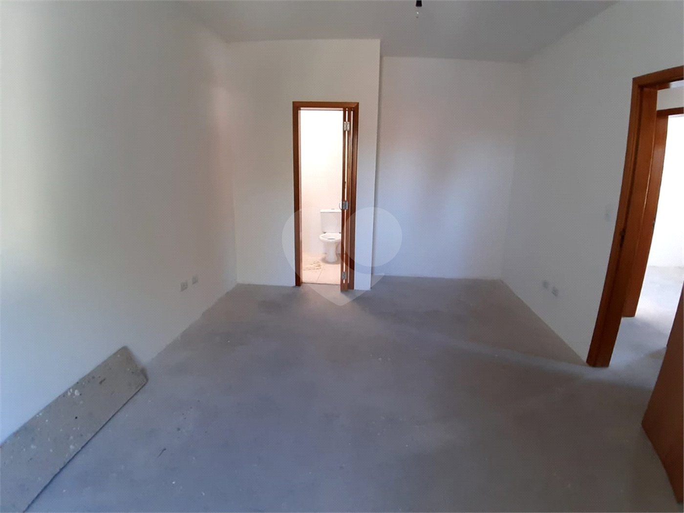 Casa para alugar com 3 quartos, sendo 1 suíte,  no condomínio Villagio DI Maria, São Paulo - SP