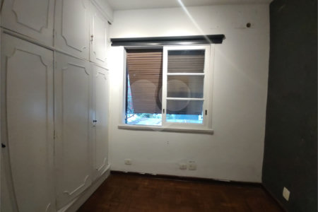 Sobrado à venda com 5 quartos, sendo 3 suítes, em Cidade Monções, São Paulo, SP
