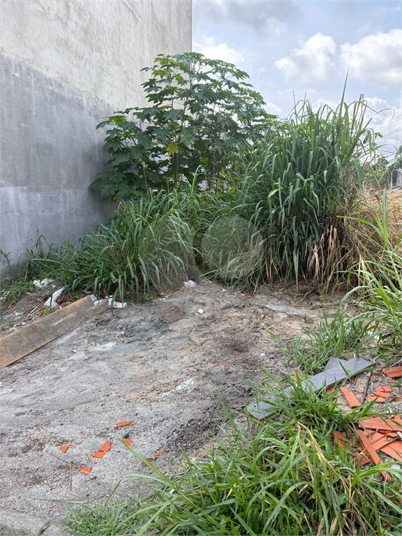 Terreno à venda em Laranjeiras, Caieiras, SP