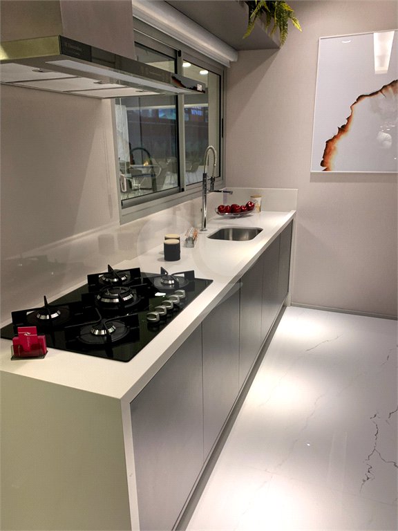 Apartamento à venda com 3 quartos, sendo 1 suíte,  em Vila Sofia, São Paulo, SP