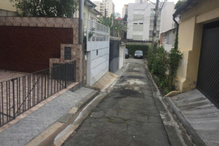 Sobrado à venda com 2 quartos em Santana, São Paulo, SP