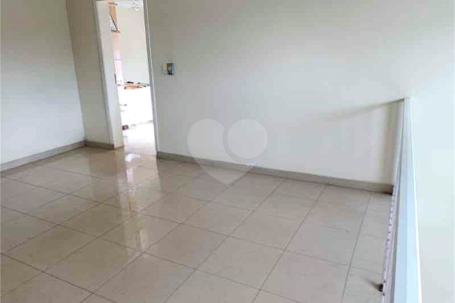 Casa à venda com 3 suítes no condomínio Quinta de Santo Antônio, São Paulo - SP