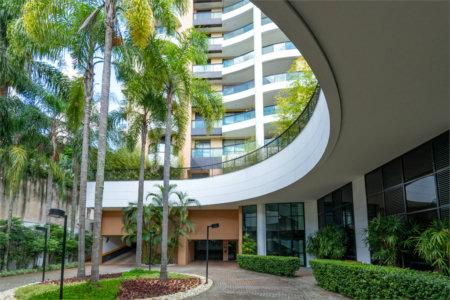 Apartamento à venda com 3 suítes em Vila Suzana, São Paulo, SP