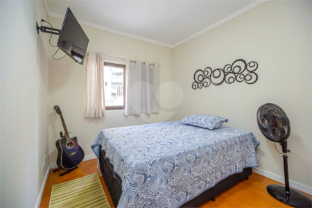 Casa à venda com 5 quartos, sendo 1 suíte,  em Chácara Inglesa, São Paulo, SP