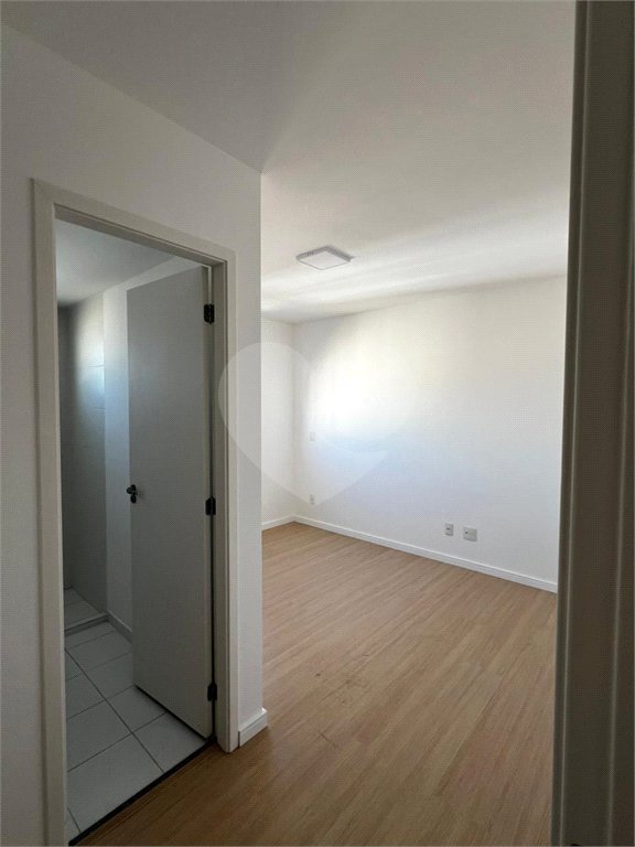 Apartamento à venda com 3 quartos, sendo 2 suítes, em Parque Reboucas, São Paulo, SP